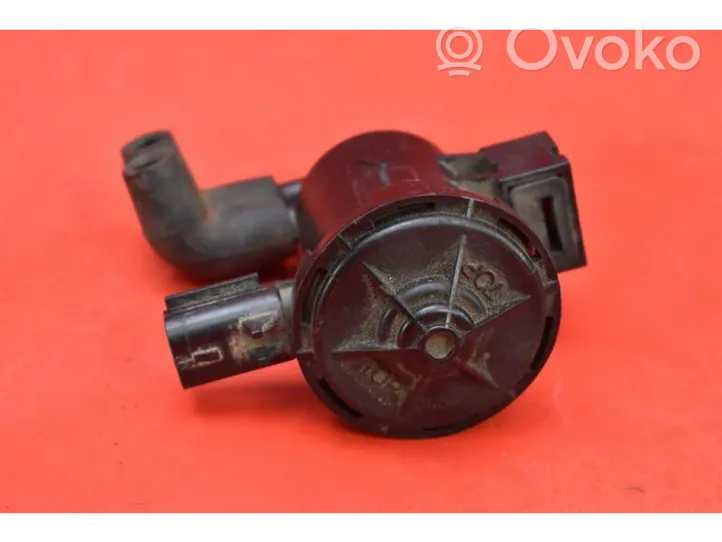 Jeep Grand Cherokee (WK) Vacuum valve 04669940