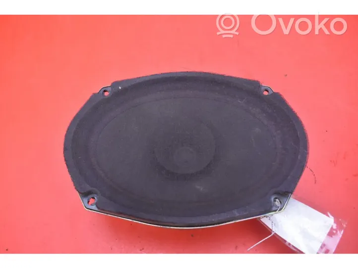 Jeep Grand Cherokee (WK) Subwoofer-bassokaiutin P05059063A