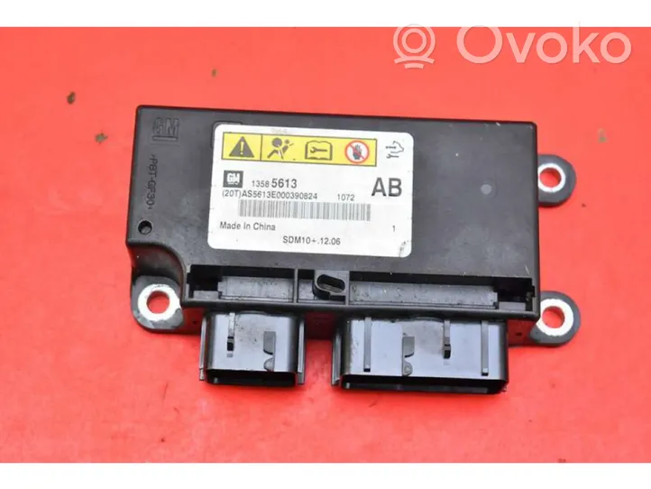 Chevrolet Orlando Unité de commande, module ECU de moteur 13585613