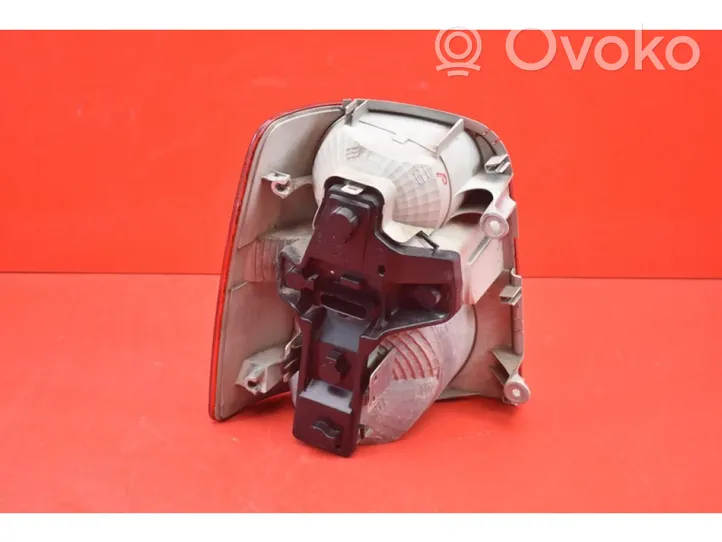 Volkswagen Touran I Lampa tylna 1T0945096F