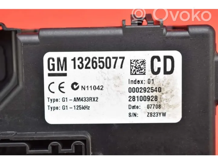 Opel Corsa D Fuse box set 13265077