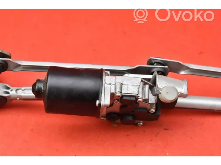 BMW 1 E82 E88 Front wiper linkage and motor 7193036-01