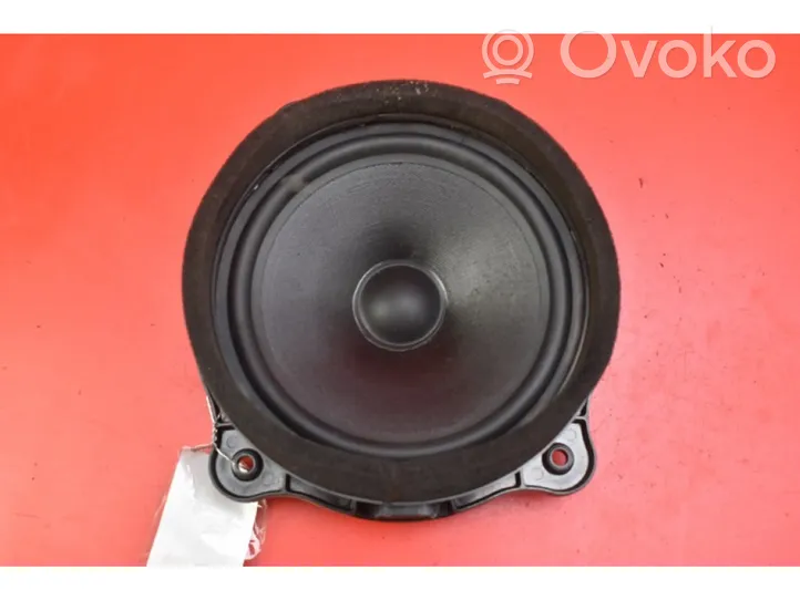 BMW 3 E46 Enceinte subwoofer 6908380