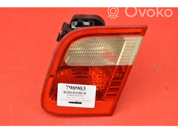 BMW 3 E36 Luci posteriori 8364924