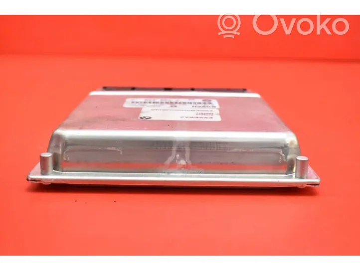 BMW 5 E39 Unité de commande, module ECU de moteur 7790220