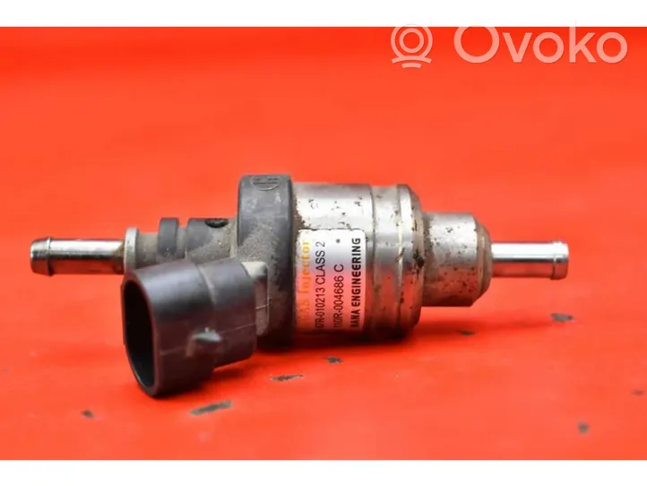 BMW 5 E39 Injecteur de carburant 67R-010213