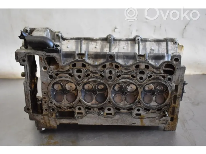 BMW 1 E82 E88 Engine head 75054229