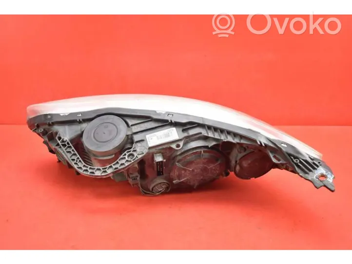 Citroen C5 Lampa przednia 9674397980