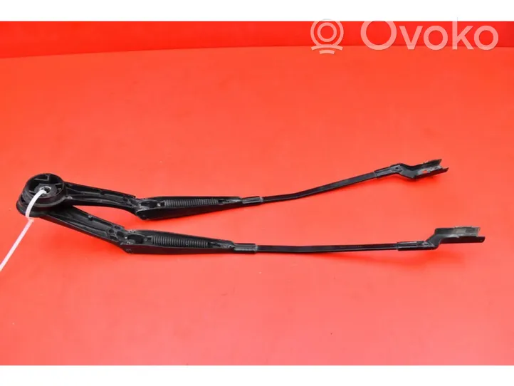 Ford Focus Bras d'essuie-glace avant BM51-17526BB