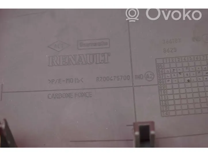 Renault Clio III Unità principale autoradio/CD/DVD/GPS 8200755144--A