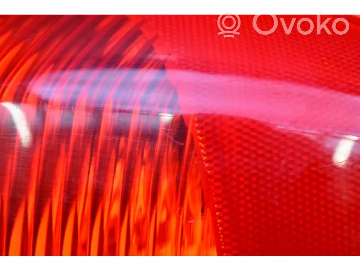 Alfa Romeo 147 Rear/tail lights 46556347