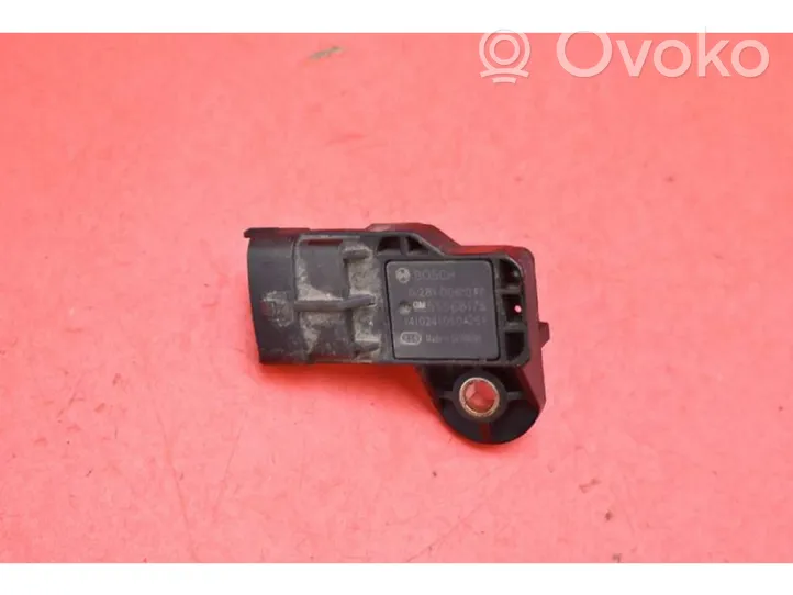 Opel Astra J Kitas daviklis 55568175