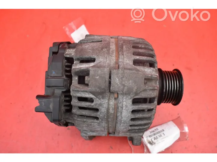 Skoda Fabia Mk2 (5J) Generatore/alternatore 037903025M