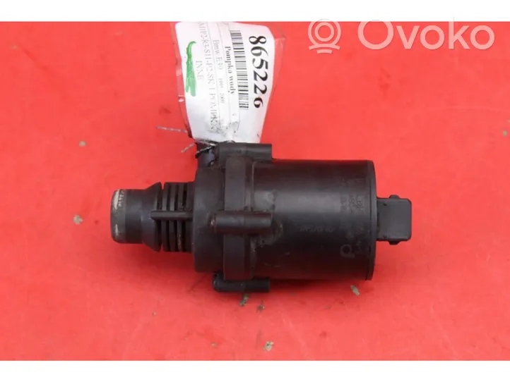 BMW 5 E39 Water pump 8381989