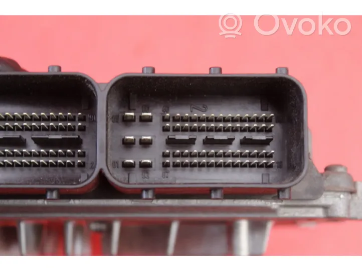 Volvo V70 Moottorin ohjainlaite/moduuli (käytetyt) 30729826A