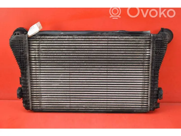 Volkswagen Touran I Chłodnica powietrza doładowującego / Intercooler 1K0145803L