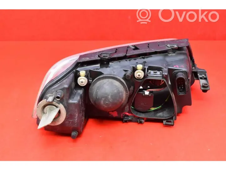 Volkswagen PASSAT B5.5 Lampa przednia 3B0941015AN