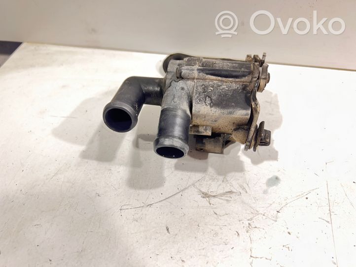 BMW 7 F01 F02 F03 F04 Pompa elettrica dell’acqua/del refrigerante ausiliaria 