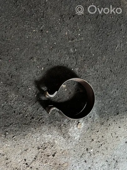 Mercedes-Benz C W204 Muffler pipe connector clamp 