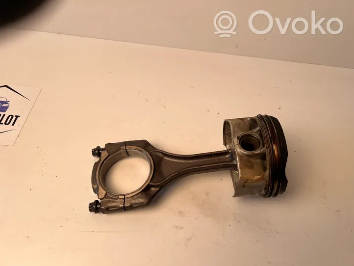 BMW 5 F10 F11 Piston with connecting rod 
