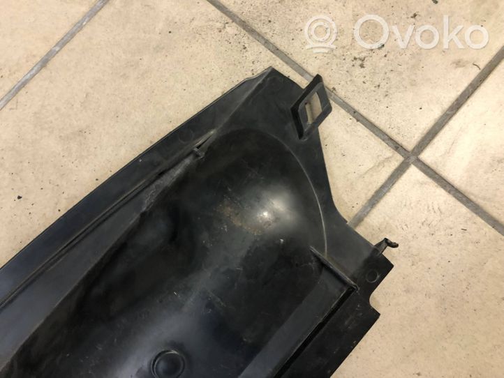 Renault Megane III Radiateur panneau supérieur d'admission d'air 214766469R