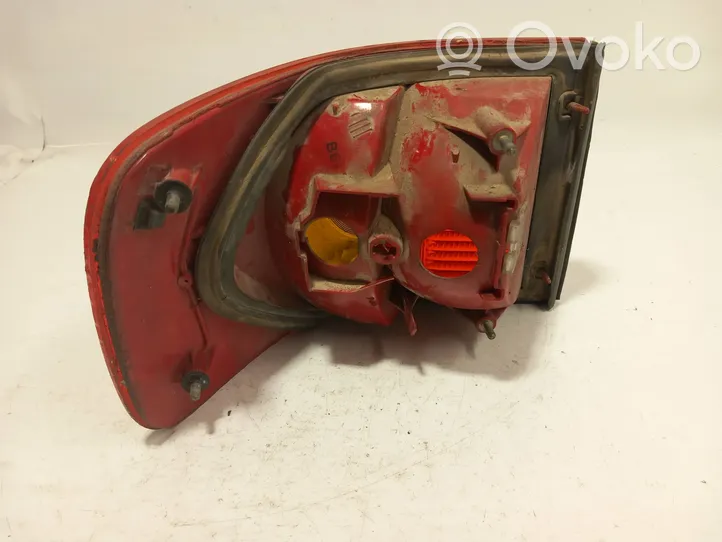 Audi A6 S6 C4 4A Lampa tylna 138008