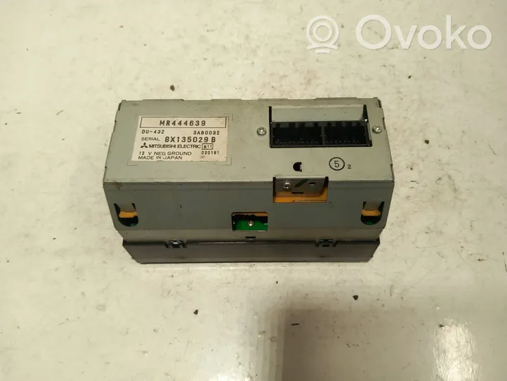 Mitsubishi Space Wagon Monitori/näyttö/pieni näyttö MR444639