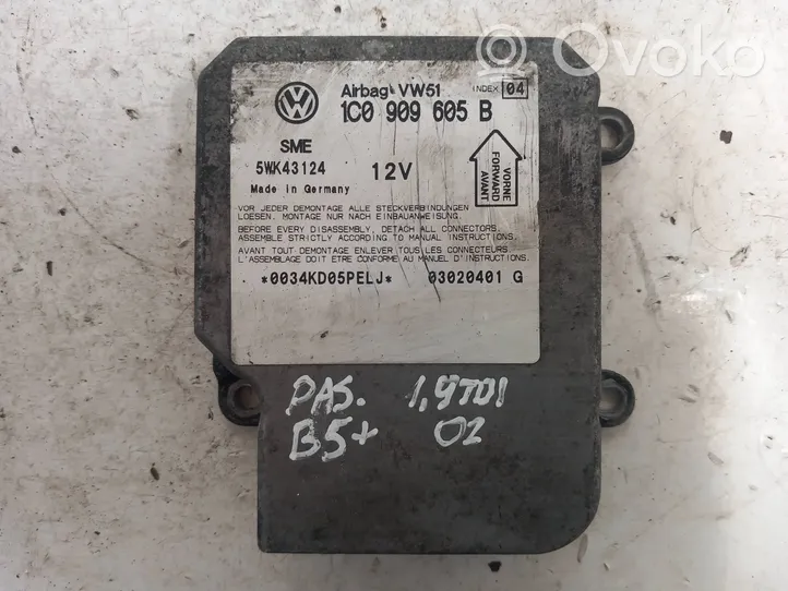 Volkswagen PASSAT B5.5 Oro pagalvių valdymo blokas 1C0909605B