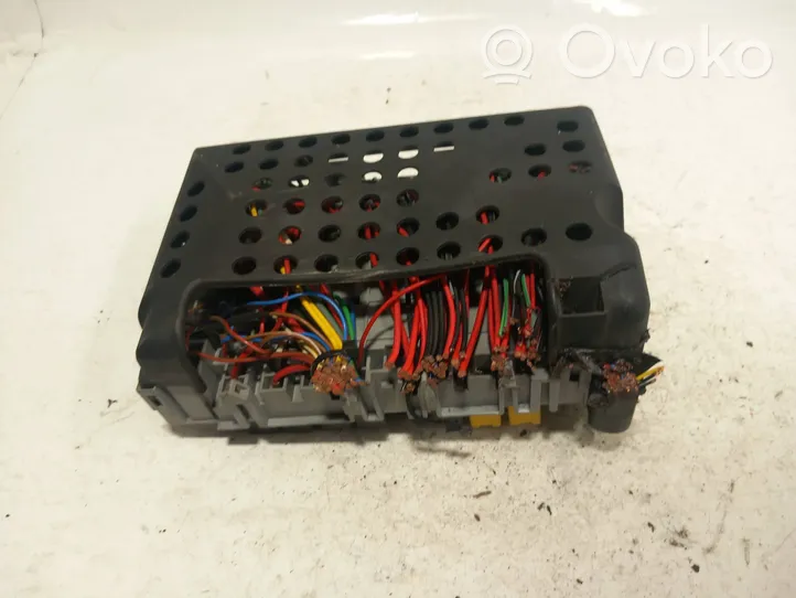 Opel Astra G Fuse box set 90589965