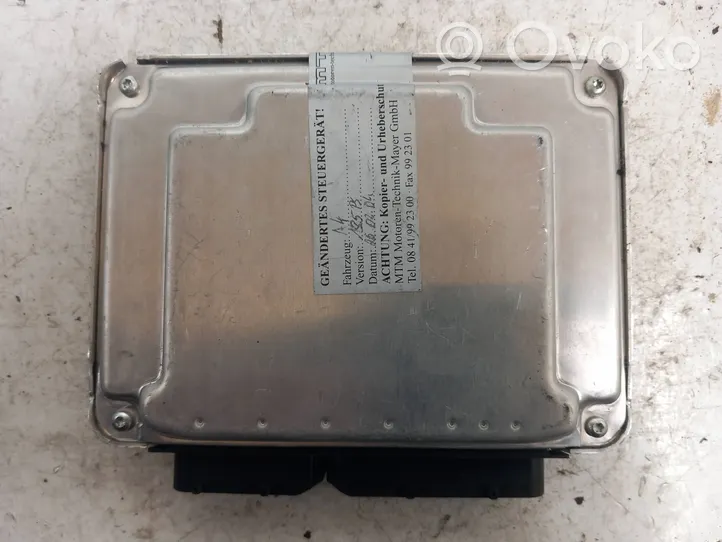 Audi A4 S4 B6 8E 8H Calculateur moteur ECU 8E0907401M