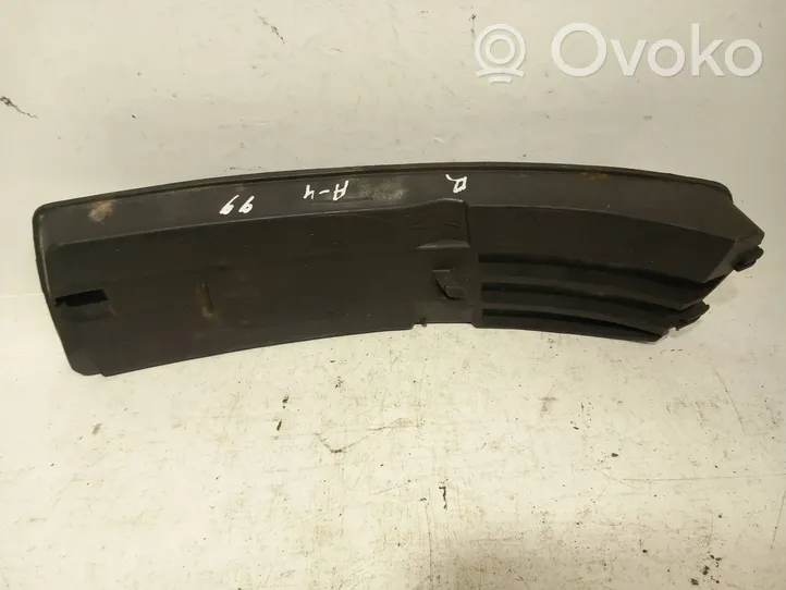 Audi A4 S4 B5 8D Grille inférieure de pare-chocs avant 