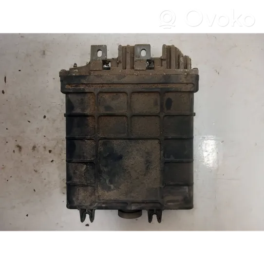 Volkswagen Golf III Sterownik / Moduł ECU 028906021C