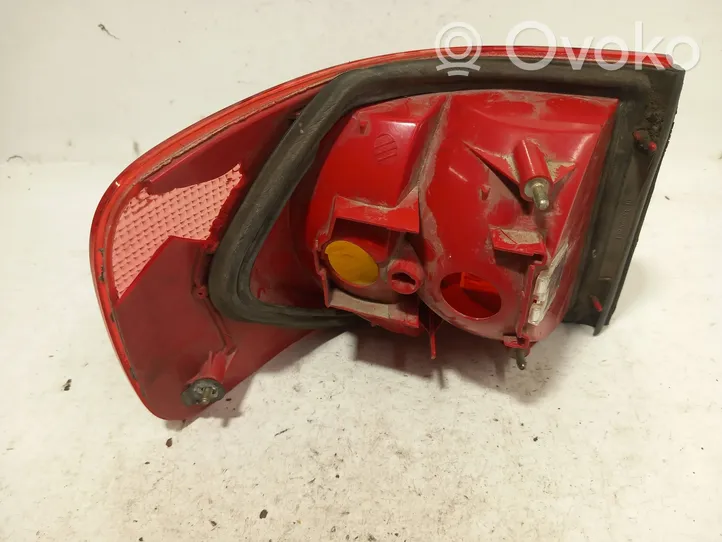 Audi 100 S4 C4 Lampa tylna 138008