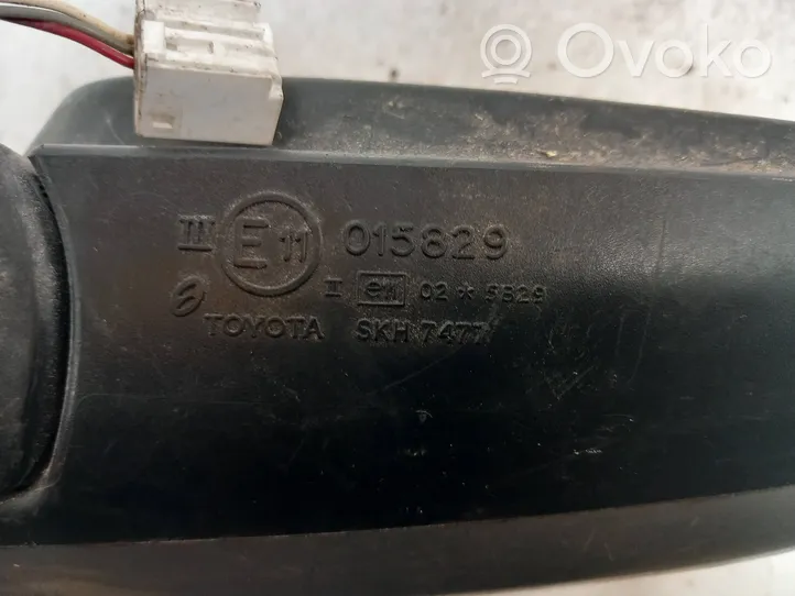 Toyota Avensis T250 Elektryczne lusterko boczne drzwi przednich E11015829