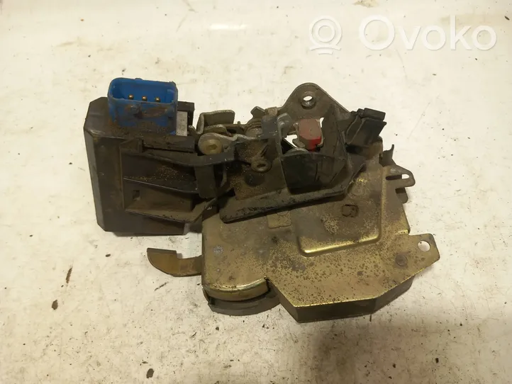 BMW 3 E36 Serrure de porte avant 8353011