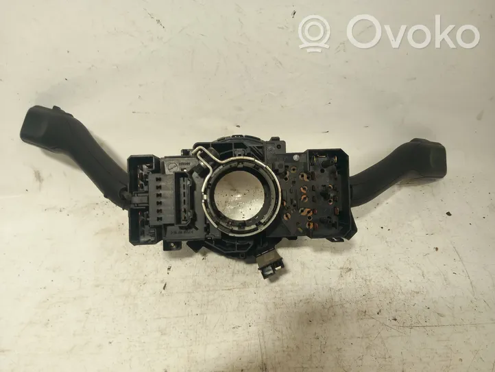 Volkswagen PASSAT B5 Leva/interruttore dell’indicatore di direzione e tergicristallo 8l0953513g