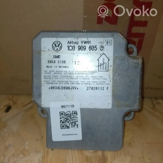 Volkswagen PASSAT B3 Oro pagalvių valdymo blokas 1C0909605B00L