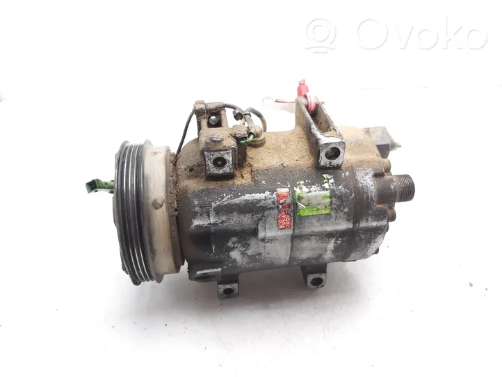 Volkswagen PASSAT B5 Ilmastointilaitteen kompressorin pumppu (A/C) 8D0260805MV