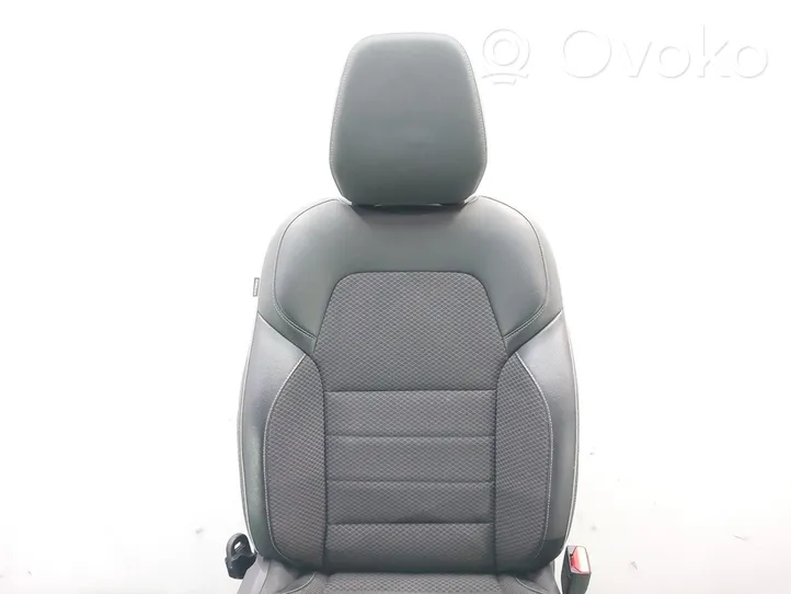 Renault Arkana Fotel przedni pasażera 873016548R