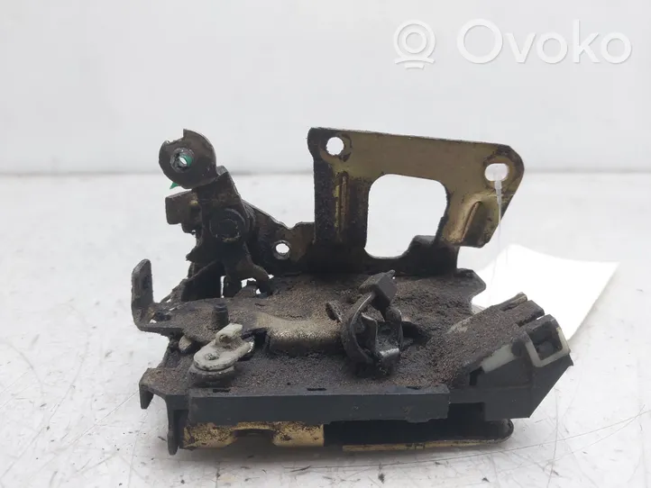 Renault 21 Zamek drzwi przednich 658745