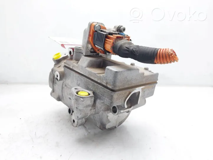 Renault Fluence Ilmastointilaitteen kompressorin pumppu (A/C) 926004760R