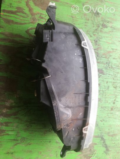 Fiat Punto (188) Lampa przednia 