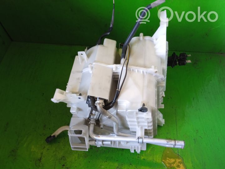 Toyota Corolla Verso E121 Scatola climatizzatore riscaldamento abitacolo assemblata 