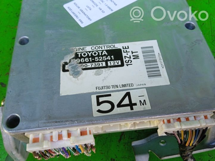 Toyota Yaris Moottorin ohjainlaite/moduuli (käytetyt) 8966152541