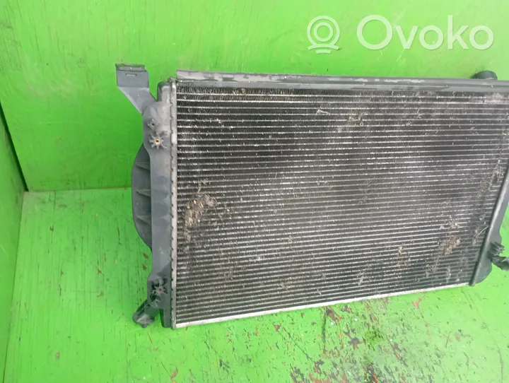 Audi A4 S4 B6 8E 8H Radiateur de refroidissement 