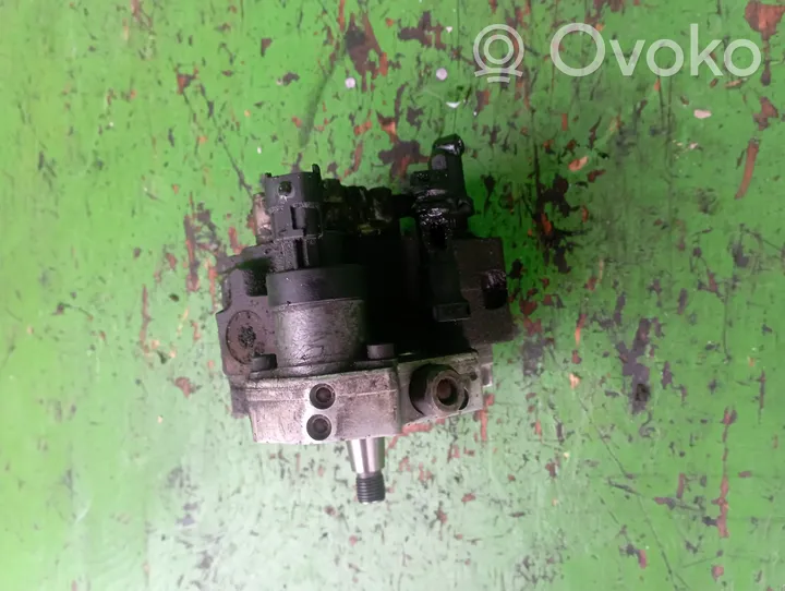 Volvo S40, V40 Pompe d'injection de carburant à haute pression 8200108225