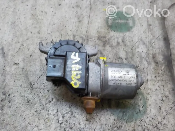 Fiat Panda III Moteur d'essuie-glace 51843622