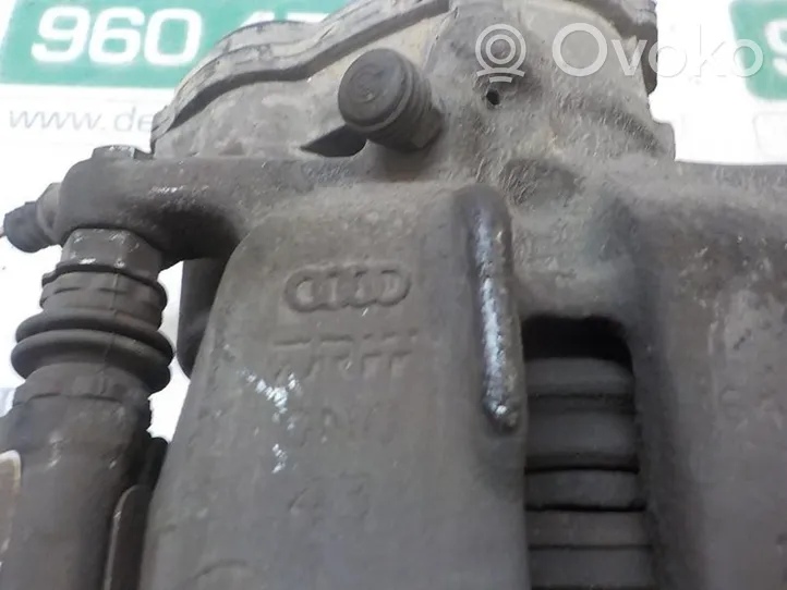 Audi Q5 SQ5 Support d'étrier arrière 8K0615404