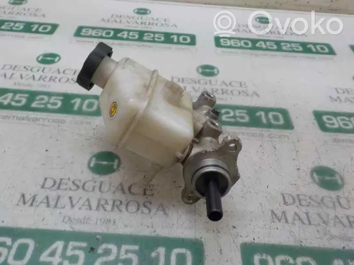 Hyundai i30 Servo-frein 585101H200