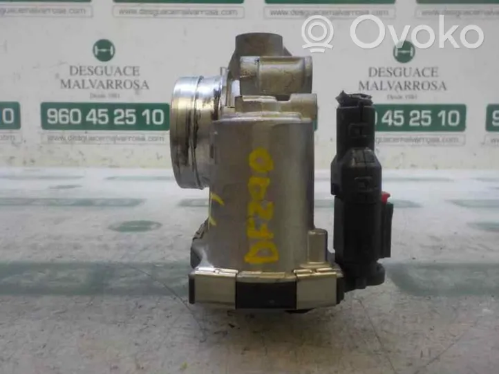 Opel Mokka X Throttle body valve 55570009